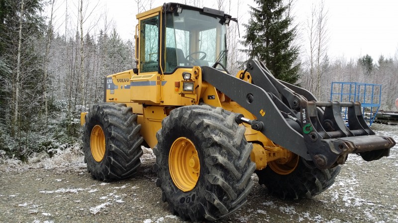 KHP-ilmastointi asennettu Volvo L 70 pyöräkuormaajaan.